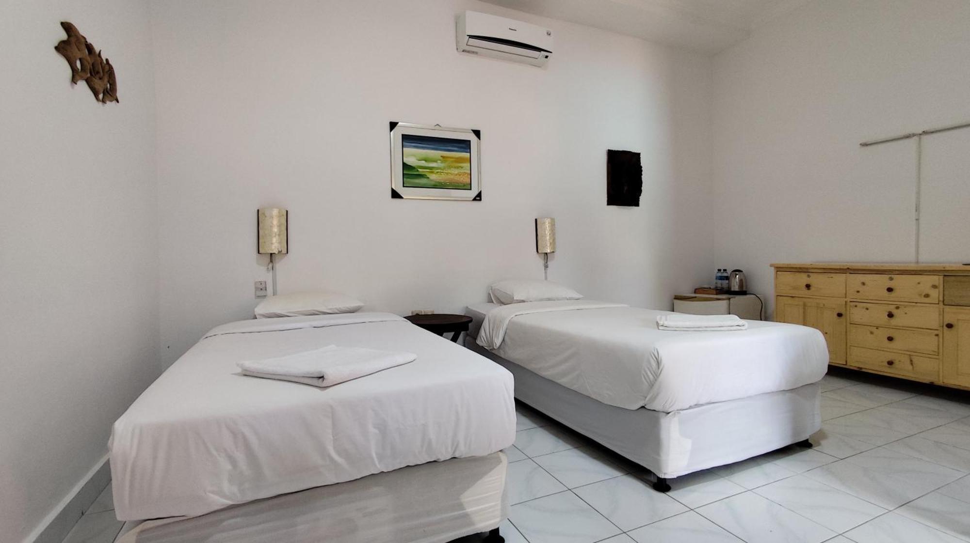 Keyani Bungalows Lovina Esterno foto