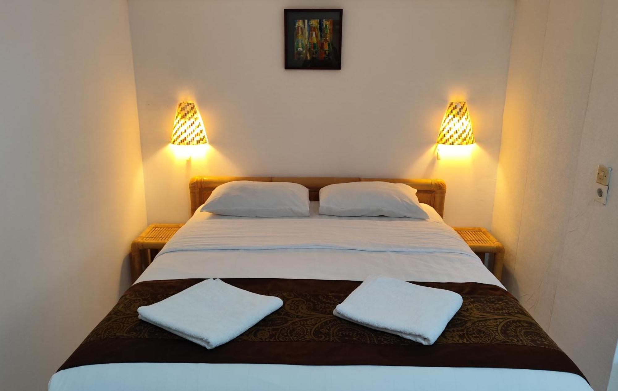 Keyani Bungalows Lovina Esterno foto
