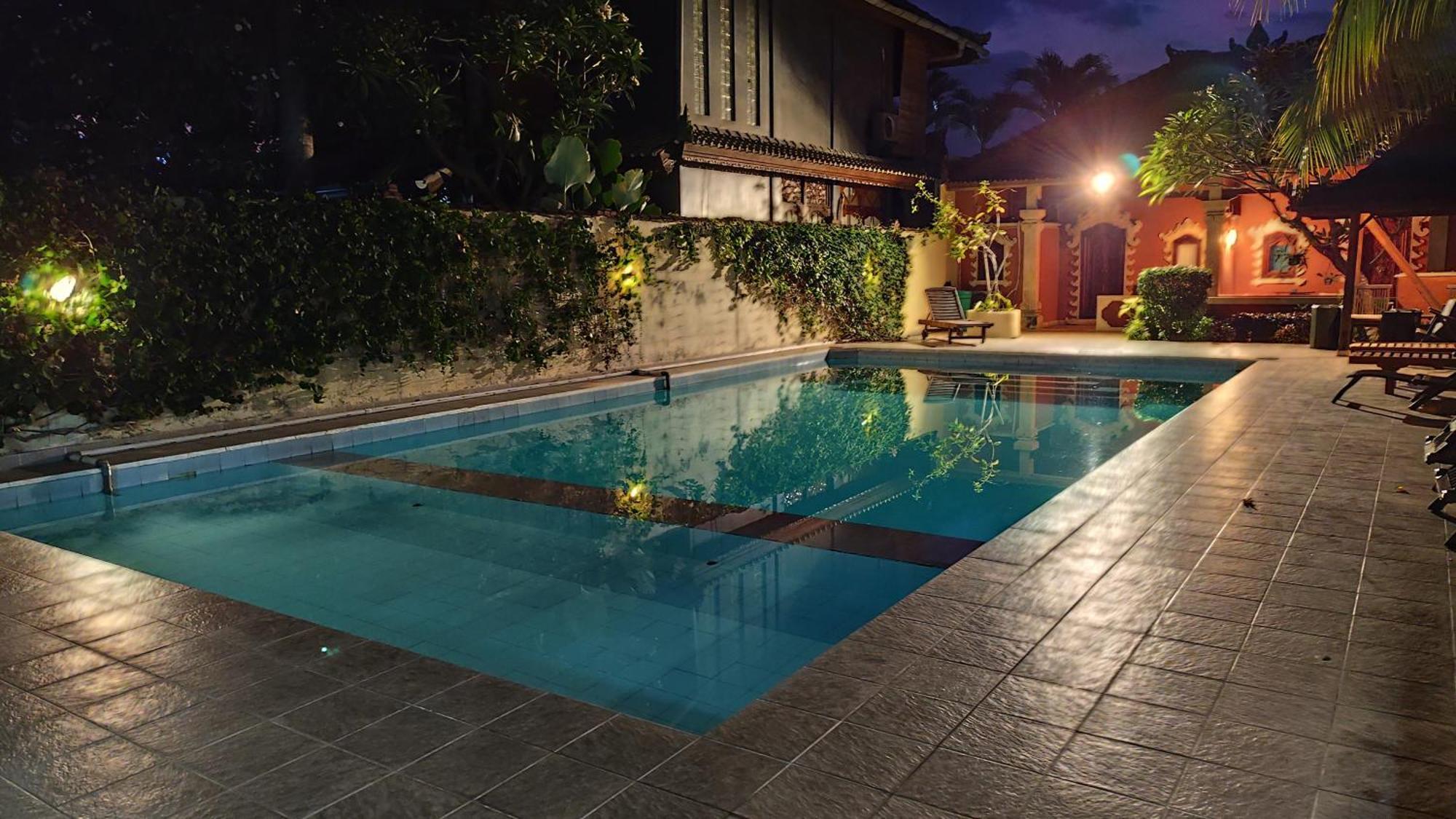 Keyani Bungalows Lovina Esterno foto