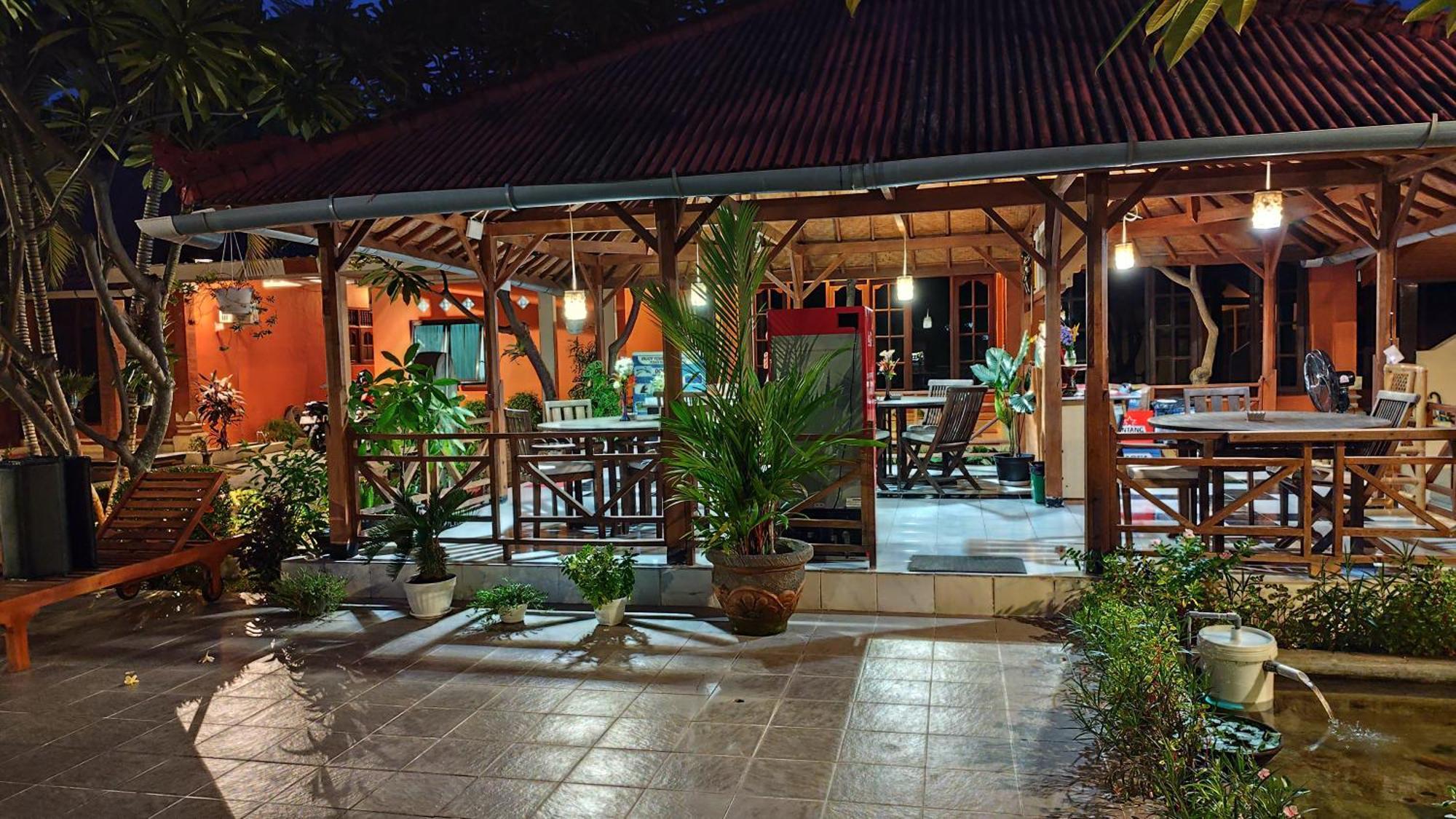 Keyani Bungalows Lovina Esterno foto